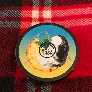 The Body Shop body butter Piñita Colada scent